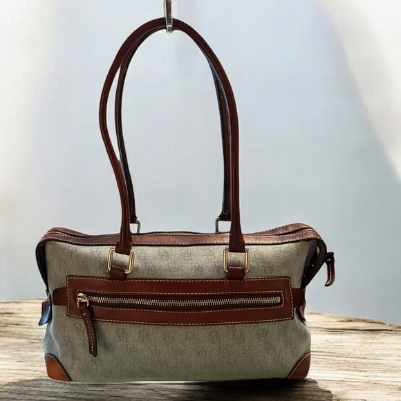 Dooney & Bourke Vintage Brown and Denim Shoulder Bag with Structured Design - Picture 3 of 16